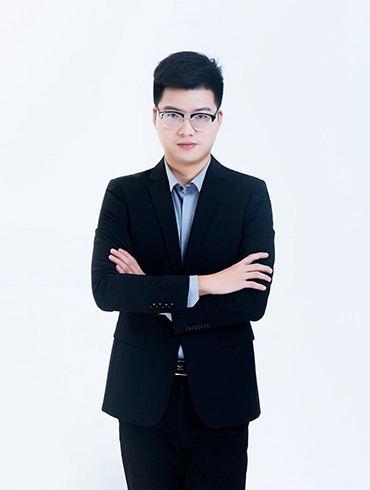 李伟